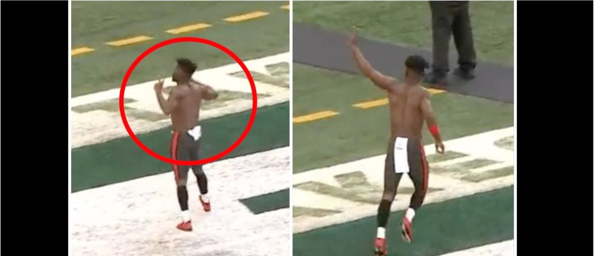 Antonio Brown Strips Down, Appears To Quit With The Buccaneers Losing To The Jets