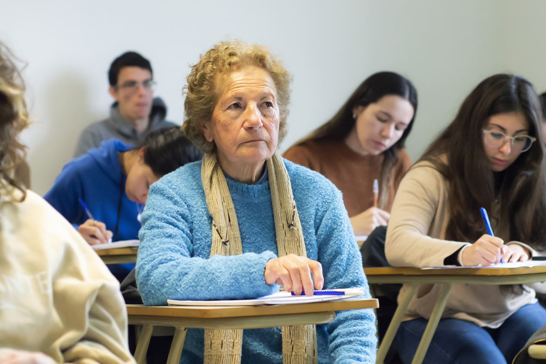 Estudiar después de los sesenta: Un camino posible, de cuidado de sí, de amistad y de placer Estudiar después de los sesenta: Un camino posible, de cuidado de sí, de amistad y de placer
