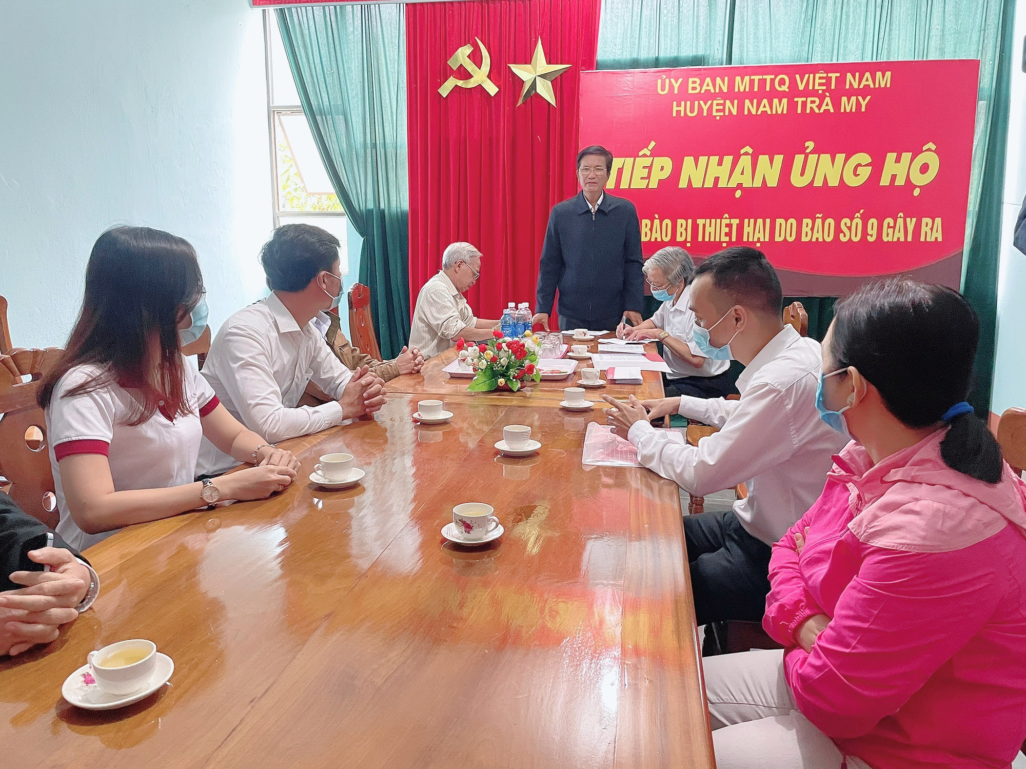 Agribank: Tiểu ban Chỉ đạo chương trình PTTN khu vực ĐBSCL hỗ trợ đồng bào chịu ảnh hưởng bão, lũ tại Quảng Bình, Quảng Nam - Ảnh 4.