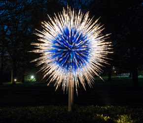 Dale Chihuly, Sapphire Star, 2010 © Chihuly Studio