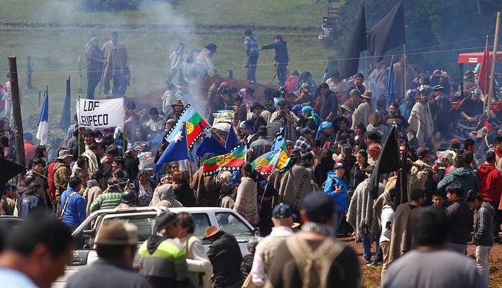 La ONU y AI repudian el asesinato del joven mapuche a manos de la Policía chilena .