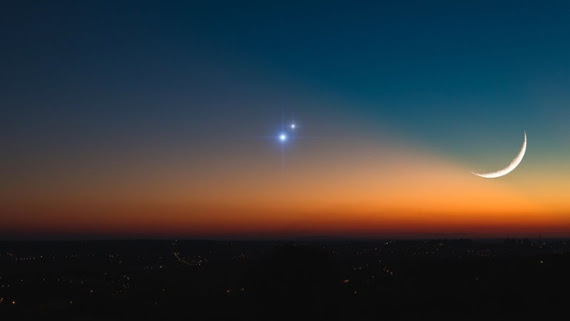 Jupiter and Venus 'kiss' in a stunning planetary conjunction tonight. Here's how to watch.