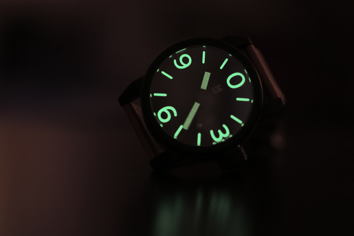 Super-LumiNova hands & markers
