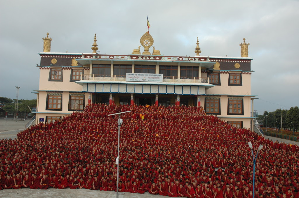 All of the monks of Sera Je Monastery are offered three nutritious meals daily through the Sera Je Food Fund.