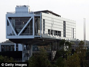 Bill was on the phone at his luxurious penthouse apartment he keeps at the Clinton Presidential Library in Little Rock