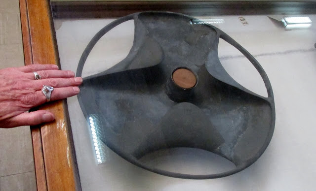 El famoso cuenco o disco de esquisto El famoso cuenco o disco de esquisto