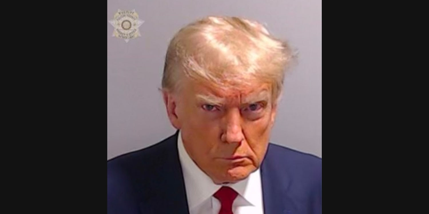 25 Αυγούστου Today 230824-donald-trump-mugshot-2x1-cs-254ed2