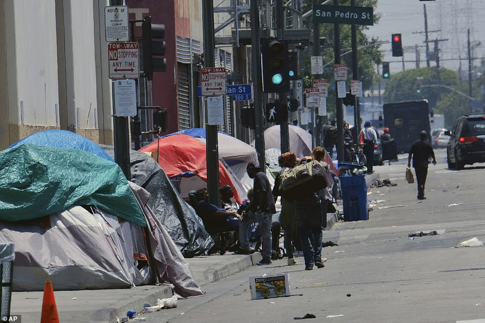 Chùm ảnh: Toàn cảnh thành phố Los Angeles hiện đại văn minh đã bị mất quyền kiểm soát vào tay... rác thải và chuột - Ảnh 6.