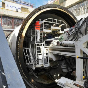 Milano, mafia nei cantieri del metrò M4 e M5: il prefetto blocca le aziende sospette