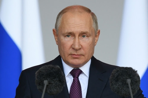 Vladimir Putin GENDER Announcement - He's Laughing