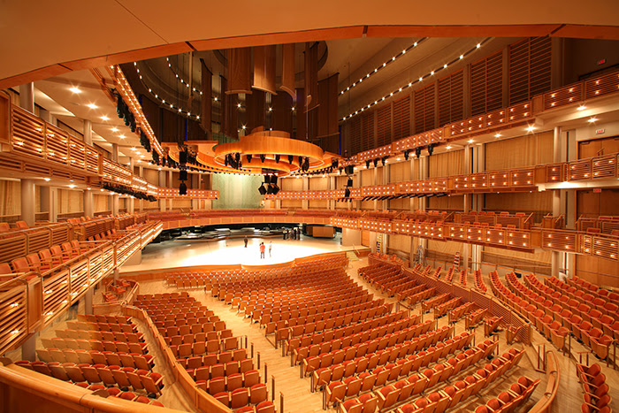 Концертный зал имени Уолта Диснея в Лос-Анджелесе: интерьер зала
