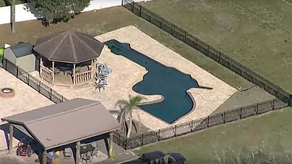 Florida Couple Makes Waves As Six-Shooter-Shaped Swimming Pool Photos Resurface