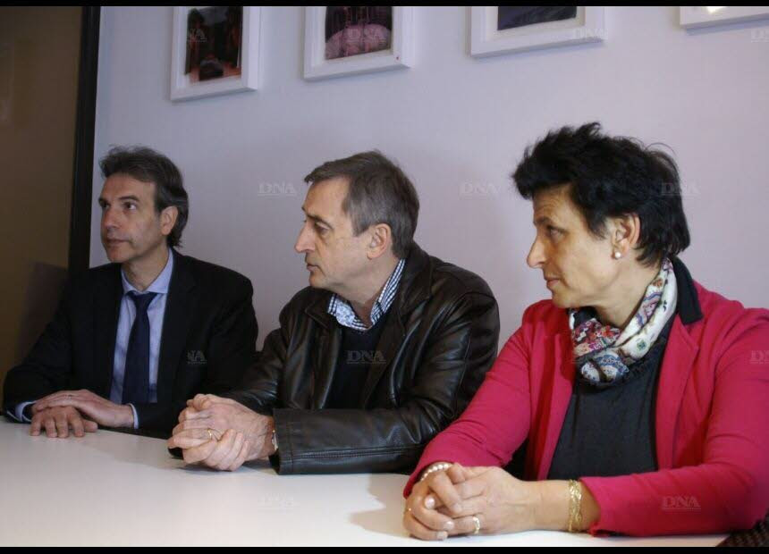 Ça y est : William Pralong, Francis Kleitz et Anne Dehestru (de g. à d.) regardent en même temps dans la même direction ! PHOTO DNA – M.Pf.
