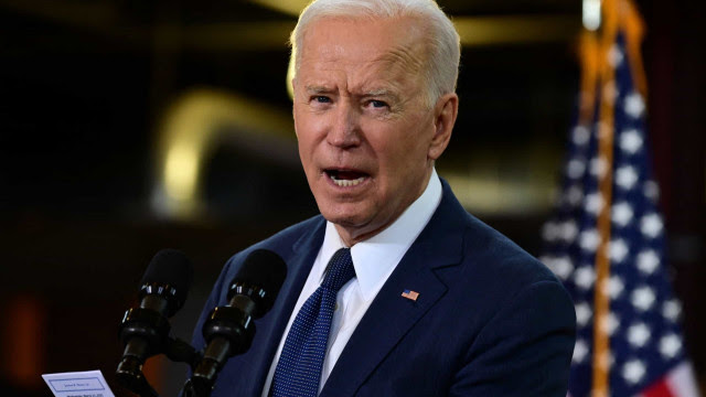 Biden pede ao Congresso proibição de armas de assalto e diz que país 'não pode falhar de novo'
