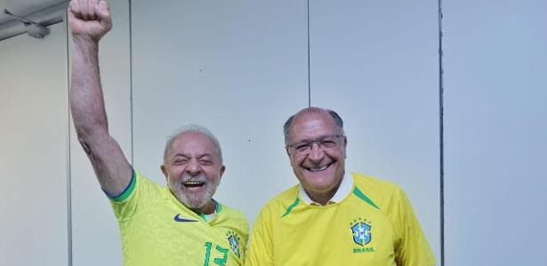 Lula e Alckmin comemoram vitória do Brasil contra a Suíça na Copa do Mundo