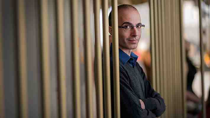 Yuval Noah Harari y crisis por covid-19: "Las decisiones que tomemos reconfigurarán el planeta"