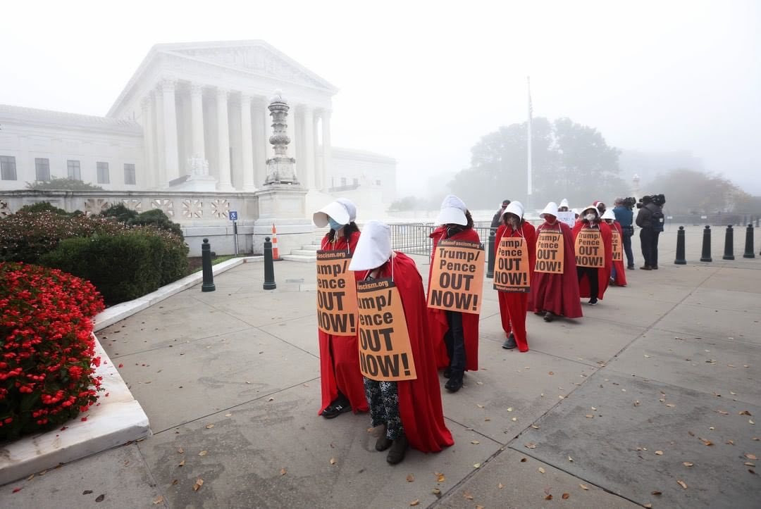 DC handmaids