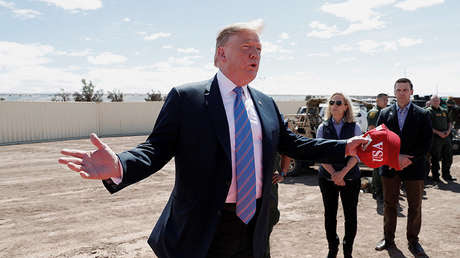 El presidente de EE.UU., Donald Trump, durante la visita a la frontera con México, el 5 de abril de 2019.