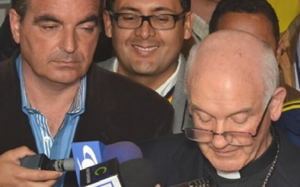 Monseñor Luis Augusto Castro y el ministro Iragorri Valencia
