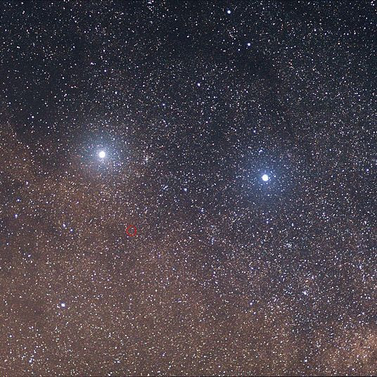 Las dos estrellas de Alfa Centauri en el firmamento