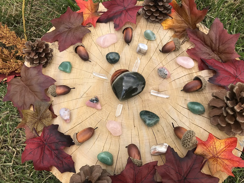 Crystal Grid for Gratitude by Jenn Lyn