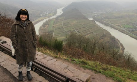 Klara Zhao by the Moselle River loop on her solo travels in Germany.