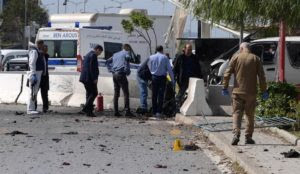 Tunisia: Two Muslims blow themselves up near the US
Embassy, murdering five police officers