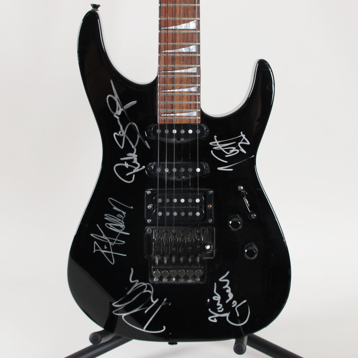 Def Leppard Signed Guitar Jackson American Series Soloist Electric (5) Joe Elliott, Rick Allen, etc. - COA JSA