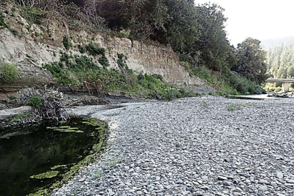 The bed of the South Fork Eel River with no connecting flow below Highway 101 at Dyverville.