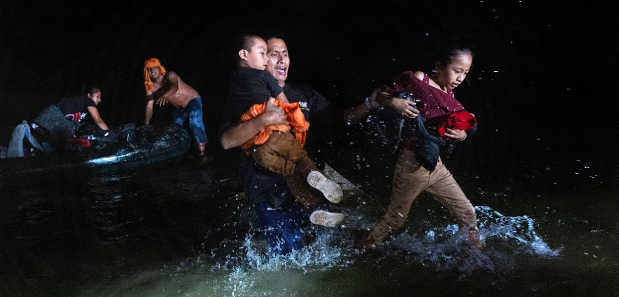 Democrats Could End Border Crisis Quickly. Instead, They’re Making It Worse. 