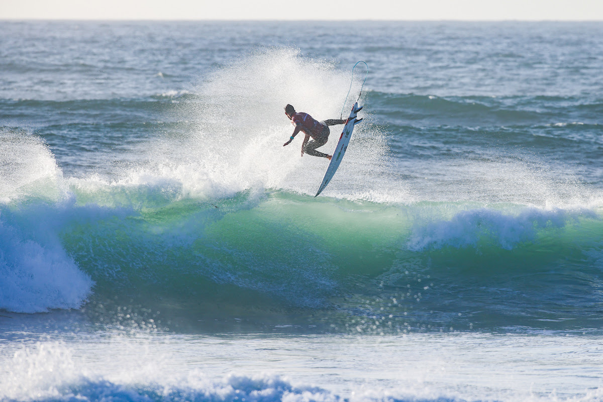 Multiple Athletes Celebrate Championship Tour Qualification at the Corona  Saquarema Pro