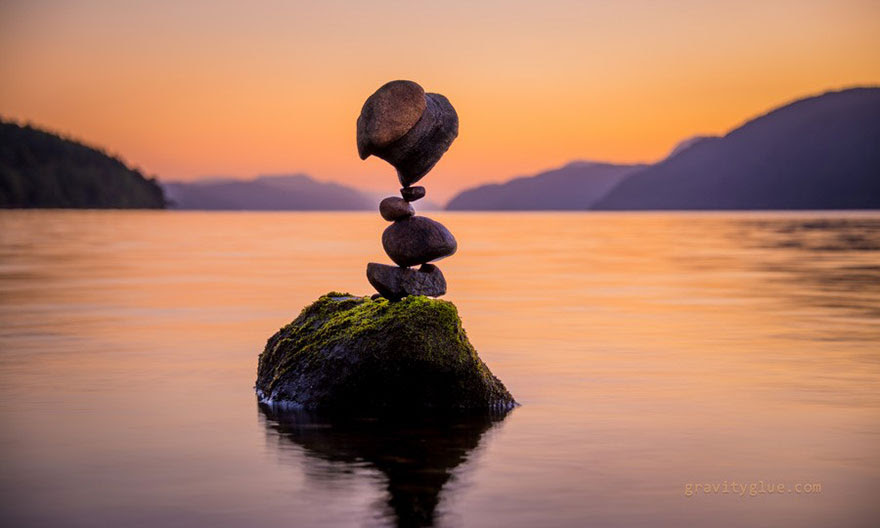 http://www.boredpanda.com/gravity-stone-balancing-michael-grab/?image_id=gravity-stone-balancing-michael-grab-10.jpg
