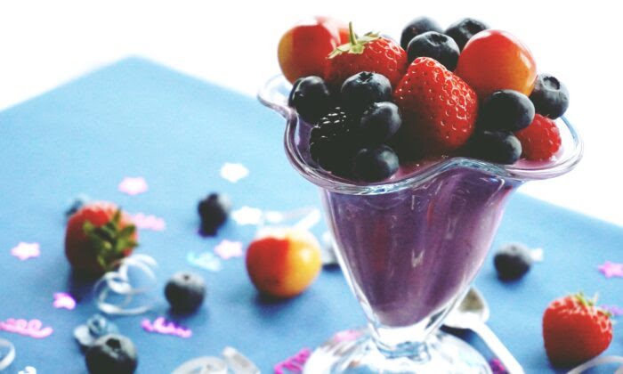 How to Make the Ultimate Superfood Smoothie