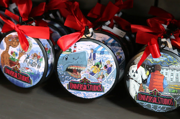 GIVE THE GIFT OF UNIVERSAL NOSTALGIA
