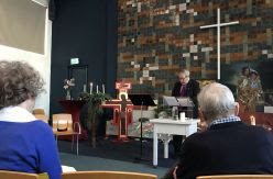 Una iglesia holandesa, en misa permanente para impedir que una familia de refugiados sea deportada