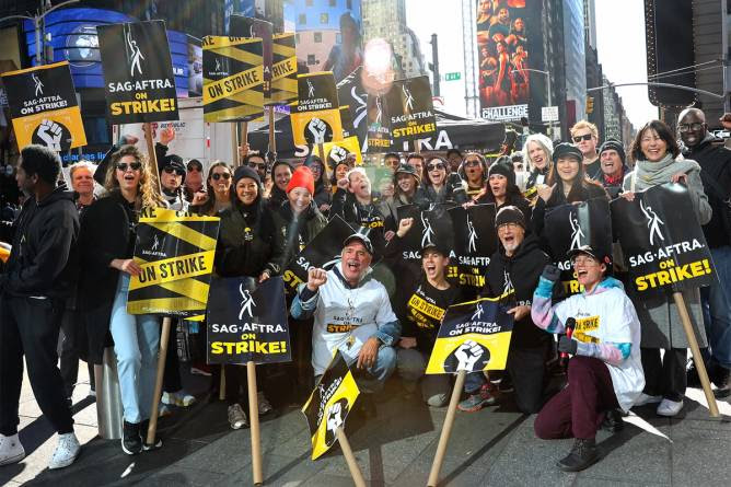 Actors on picket line during strike.