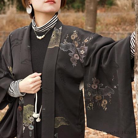 Beautiful Japanese painting black haori