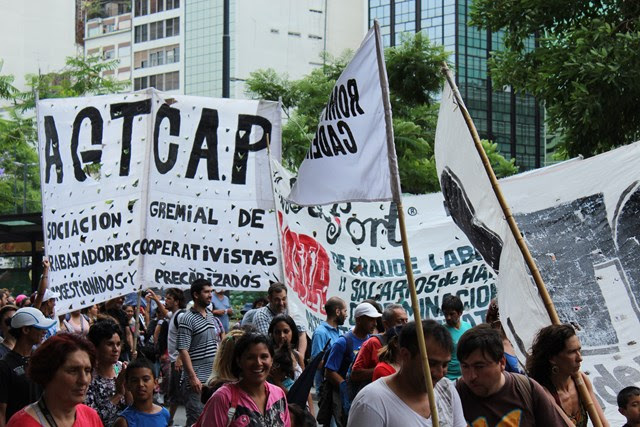 Contra el Pacto Soci...