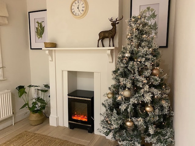 LOW res Christmas at Gardener's Cottage .jpg