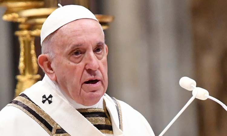 Giáo hoàng Francis phát biểu trong Thánh lễ tại Vương cung Thánh đường St. Peter, Vatican đêm qua. Ảnh: AFP.