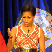 1280px-US_Navy_110407-N-4930E-181_First_Lady_Michelle_Obama_talks_about_the_individual_accomplishments_of_each_recipient_for_the